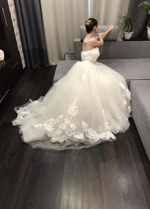 Шикарное свадебное платье1 фото