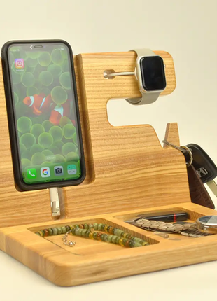 Деревянная подставка органайзер для гаджетов, телефона / ключей / часов / с зарядкой из дерева ясень
