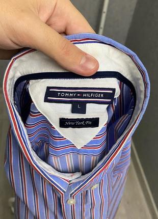 Полосатая рубашка от бренда tommy hilfiger5 фото