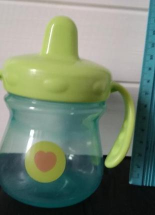 Чашка непроливайка, поїльник