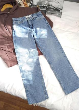 Плотные мом джинсы topshop
размер 26