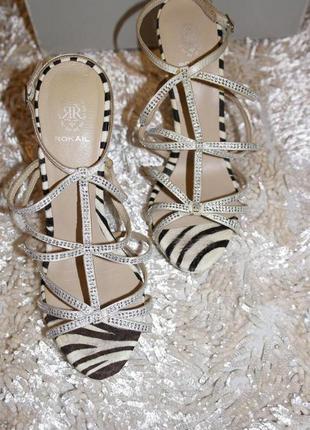 Босоніжки шкіра хутро2 фото