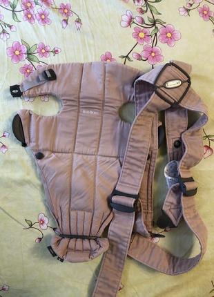 Ерго рюкзак кенгуру-переноска babybjorn mini cotton dusty pink рожева3 фото