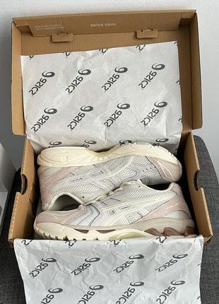 Жіночі кросівки asics gel-kayano 14 peach Glacier асікс персикового з кремовим кольорів8 фото