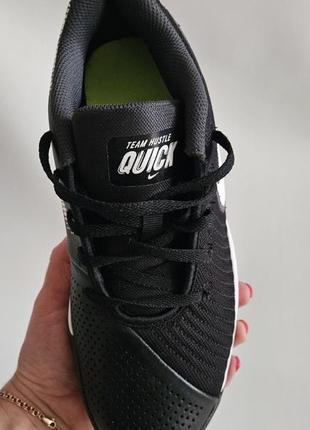 Чоловічі кросівки nike team hustle quick 2 (gs)4 фото