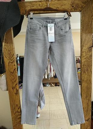 Джинси