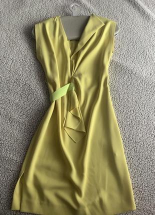 Яскраве жовт-салаиове плаття tahari5 фото