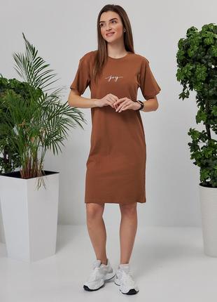 Платье-футболка из хлопка коричневая4 фото