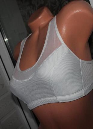 Спорт топ 80 б,с паралоном,можно и 75 б