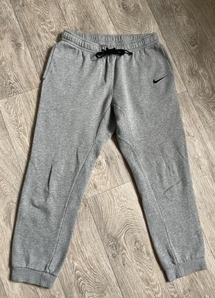 Штани від фірми nike1 фото