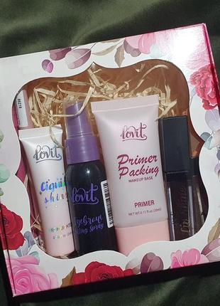 Лот набор косметики в подарочной коробке