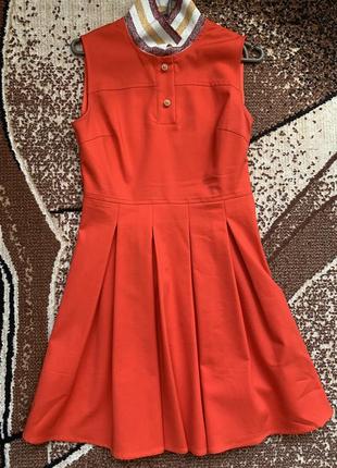 Платье gucci яркое красивое