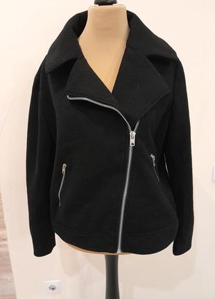 Стильна чорна демисезонна косуха пальто1 фото