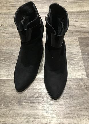 Ботинки женские