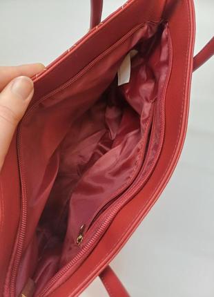 Червона сумка на плече, стильна сумка8 фото