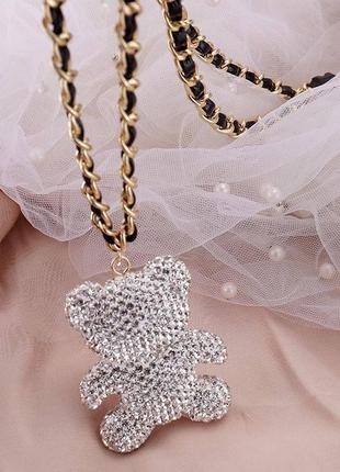 Ожерелье женское на шею "teddy strasses" / экокожа / масивный кулон мишка в стразах