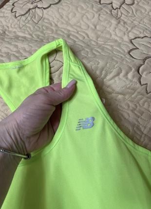 Женские new balance accelerate tunic майка спортивная классная стильная яркая2 фото