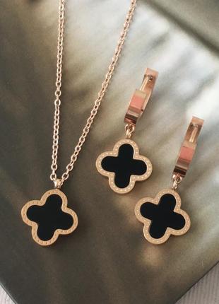 Женский комплект серьги и подвеска с черным клевером и медицинского золота stainless steel, позолоченный
