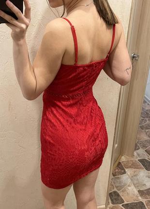 Червона сексуальна сукня на бретелях білизняна по фігурі s9 фото
