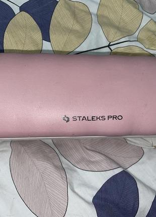 Підставка під руку для манікюра staleks pro