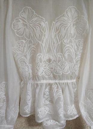 H&m неймовірна біла блузка блуза вишиванка квіти вишивка бренд h&m, р.xs6 фото