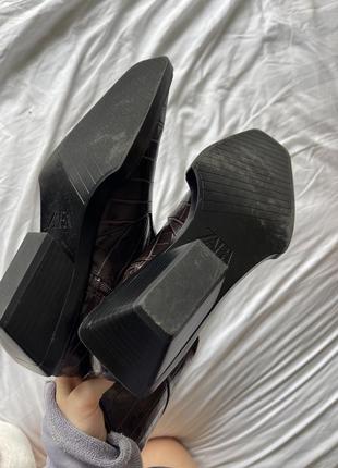 Zara черевики нові шоколадні чоботи сапоги під рептилію 38 розмір8 фото