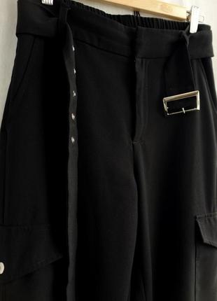 Чорні штани карго з накладними кишенями розмір s4 фото