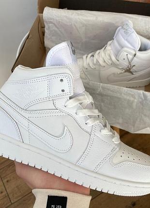 Женские кроссовки nike air jordan retro 1 white #найк