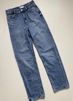 Стильні джинси bershka straight high waist2 фото