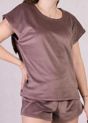 Велюрові костюми