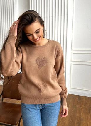 Женский теплый вязаный свитер с сердечками6 фото