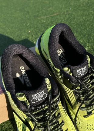 Чоловічі кросівки brooks adrenaline gts 18 hyperion ghost levitate9 фото