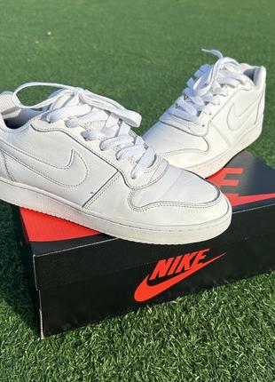 Чоловічі шкіряні кросівки nike ebernon dunk sb air jordan court vision