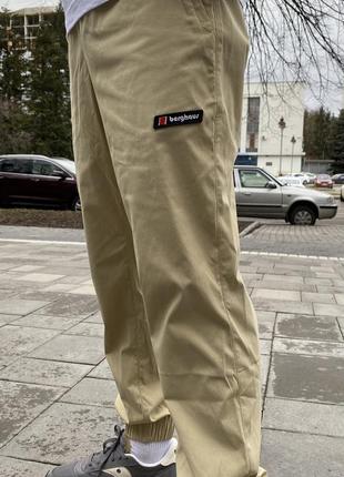 Чоловічі штани джогери berghaus windpant 90 мужские штаны ретро