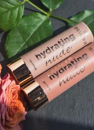 Помада essence hydrating nude 302 heavenly (новая) 115 грн.
