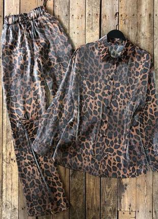Стильний шовковий леопардовий костюм штани брюки сорочка3 фото