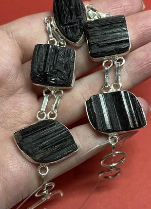 Натуральний необроблений чорний турмалін браслет з містичного шерлу натуральний шерл в сріблі . індія.2 фото