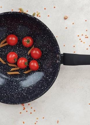 Сковорода wok з гранітним антипригарним покриттям 3.0л 26см edenberg eb-4129 сковорода вок з індукційним дном3 фото