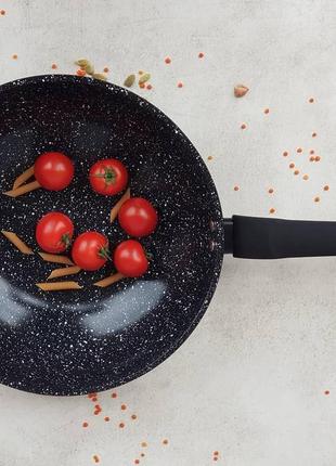 Сковорода wok з гранітним антипригарним покриттям 3.0л 26см edenberg eb-4129 сковорода вок з індукційним дном10 фото