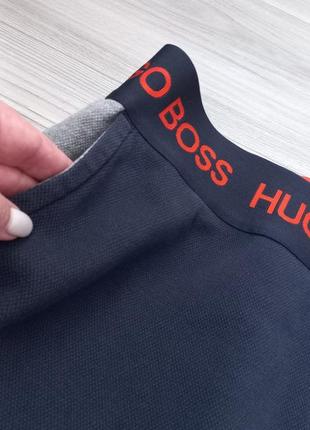 Круті спортивні штани.