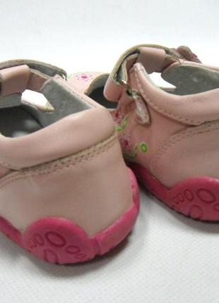 Детские кожаные туфли для девочки тм b&g, размер 22(14.0см) розовые.