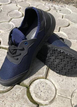 Кросівки чоловічі сітка 43 розмір. літні кросівки, модні універсальні кросівки. модель 46913. колір: синій