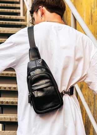 Красивая классическая мужская сумка бананка на грудь барсетка на плечо кросс боди черная экокожа7 фото