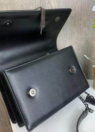 Стильна жіноча міні сумочка клатч ysl з ланцюжком, маленька сумка з віночком брелоком чорна люкс якість9 фото