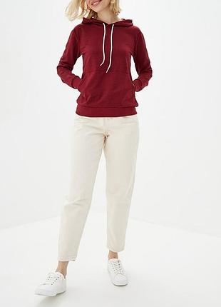 Бордовое женское худи 3