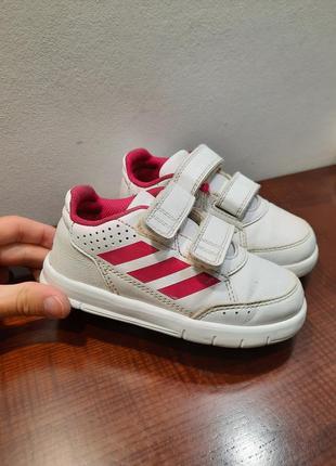 Кросівки adidas