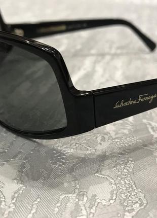 Чёрные солнечные очки salvatore  ferragamo unisex