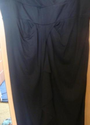 Платье черное с лифом «на запах» и воланом4 фото