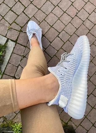 Женские кроссовкиadidas  yeezy boost 350 v2 white full reflective10 фото