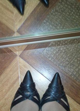 Элегантные черные кожанные туфельки2 фото